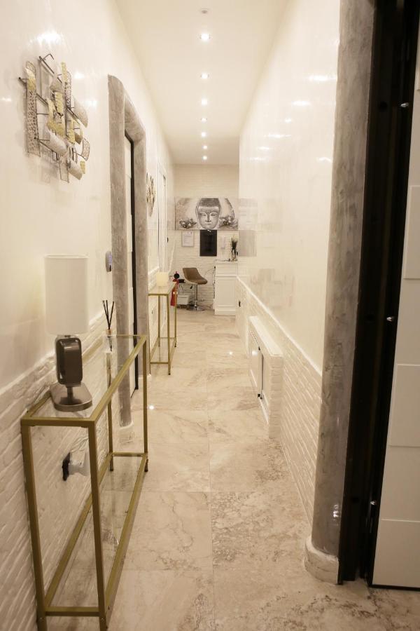 Jadore Monic Rome Buitenkant foto