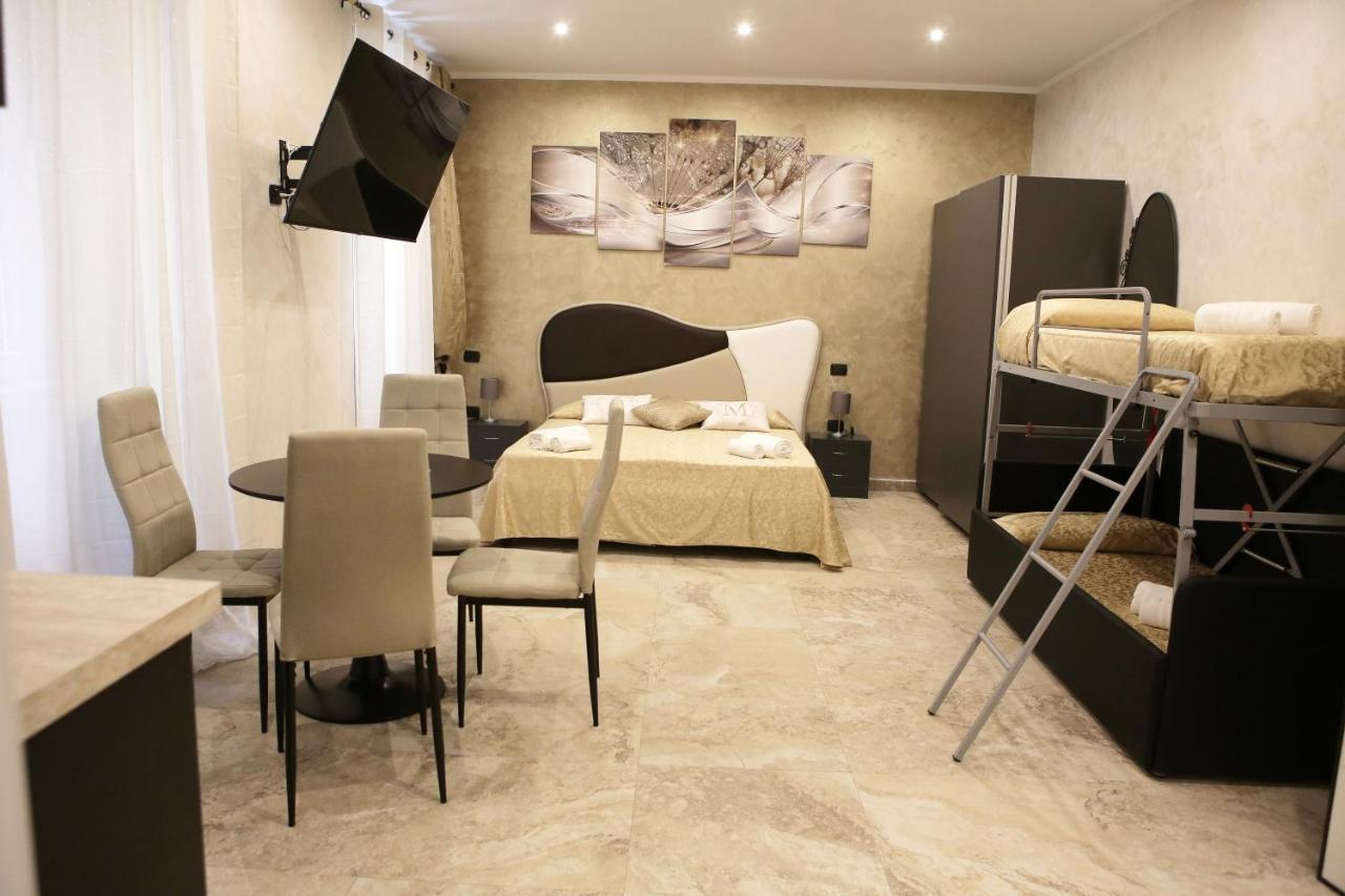 Jadore Monic Rome Buitenkant foto