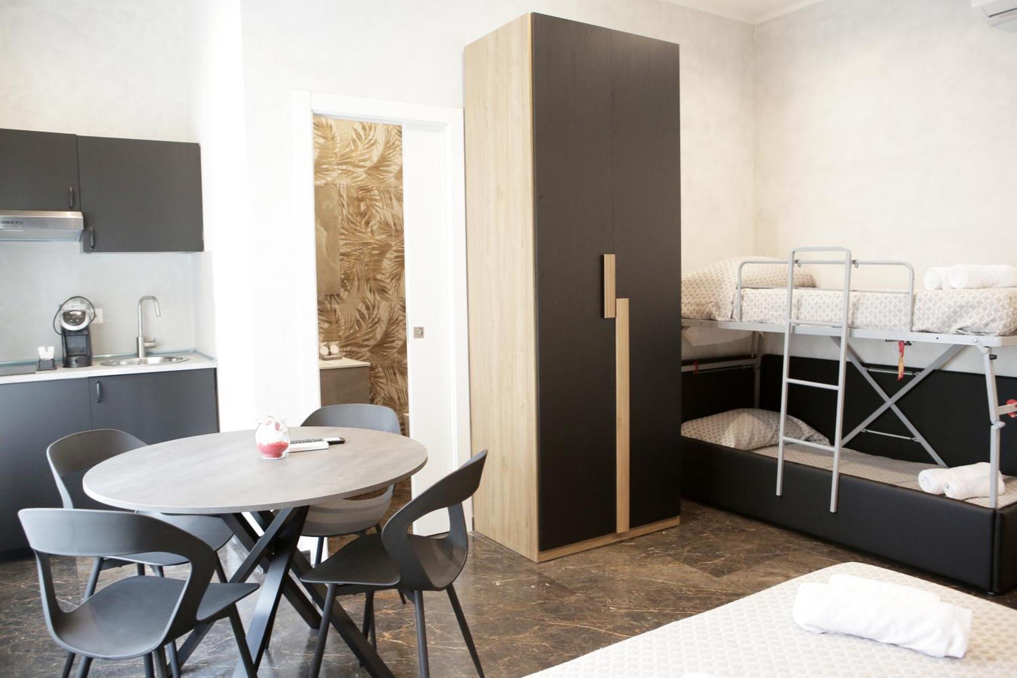 Jadore Monic Rome Buitenkant foto