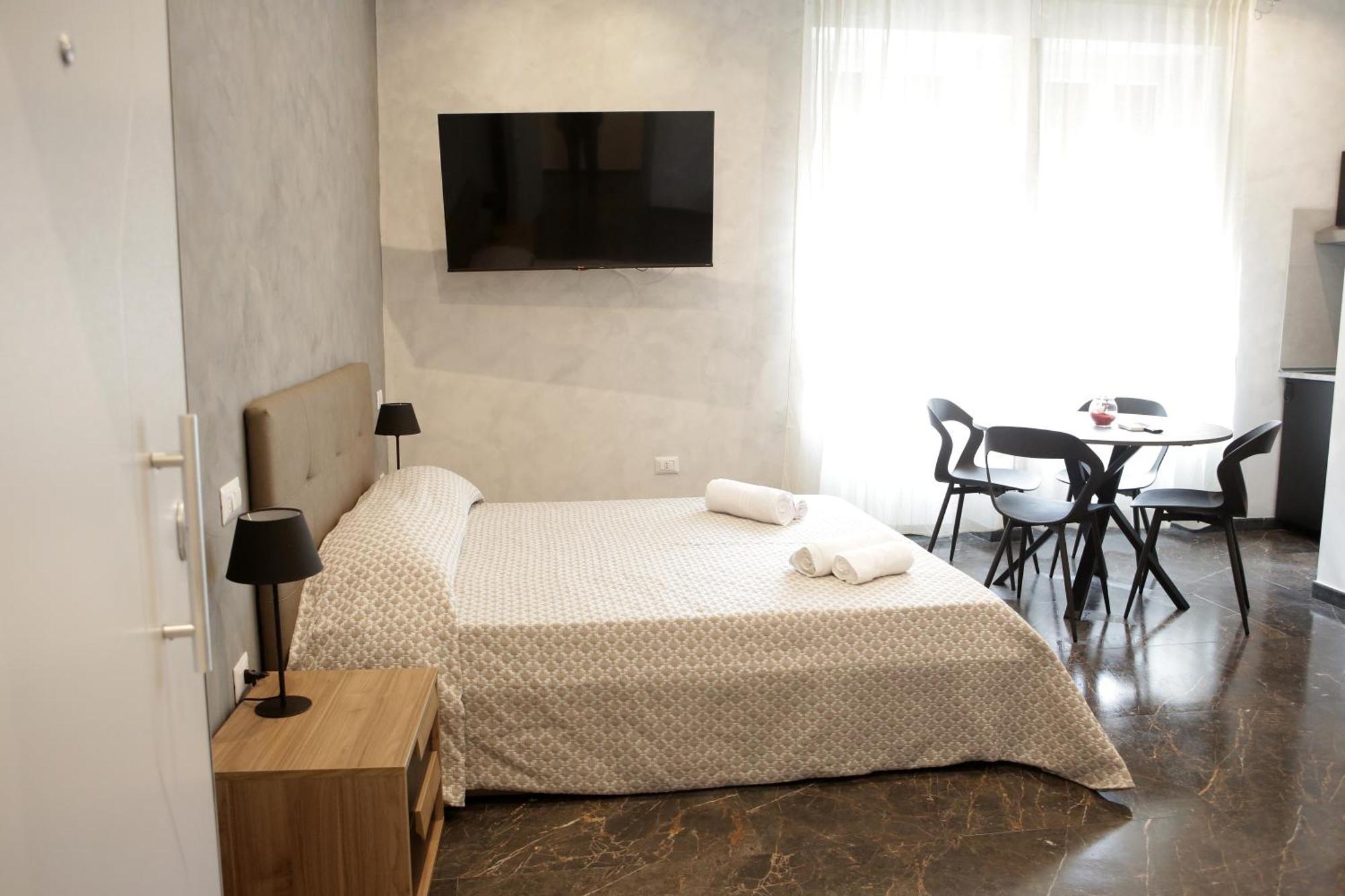 Jadore Monic Rome Buitenkant foto