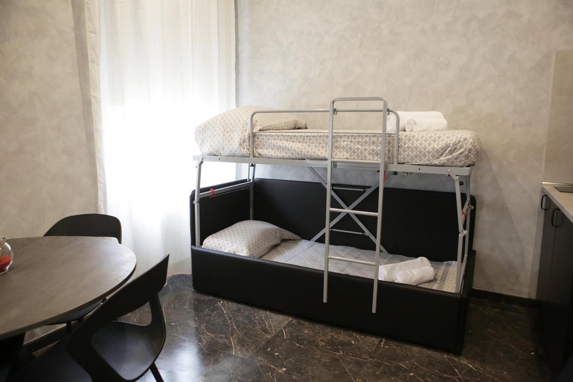 Jadore Monic Rome Buitenkant foto